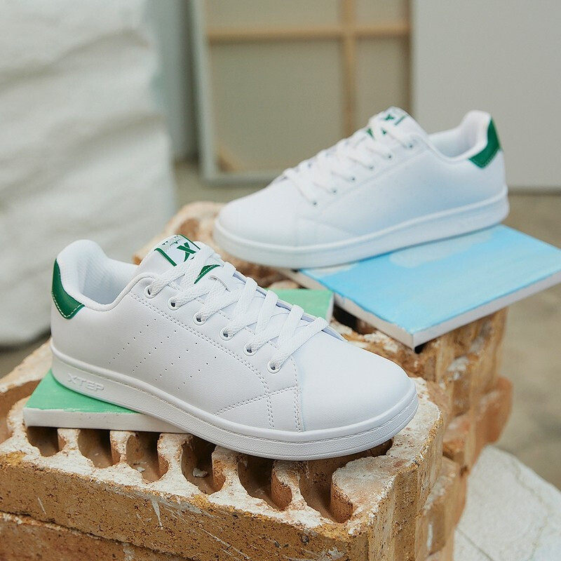 特步板鞋男鞋2022年秋冬休闲鞋情侣运动鞋女鞋白色板鞋