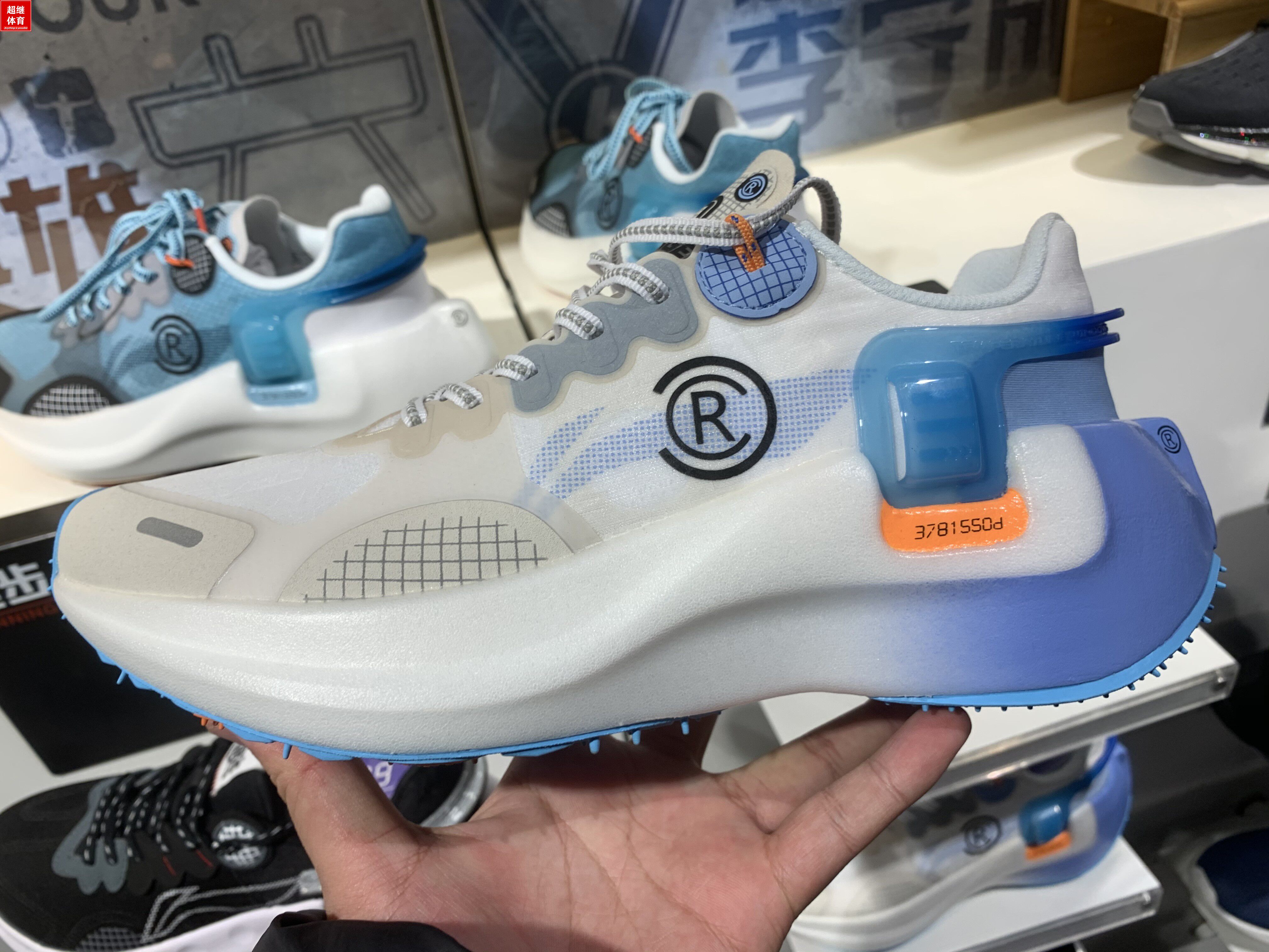 跑鞋2021新款李宁游侠essential情侣弹性减震男女跑步鞋