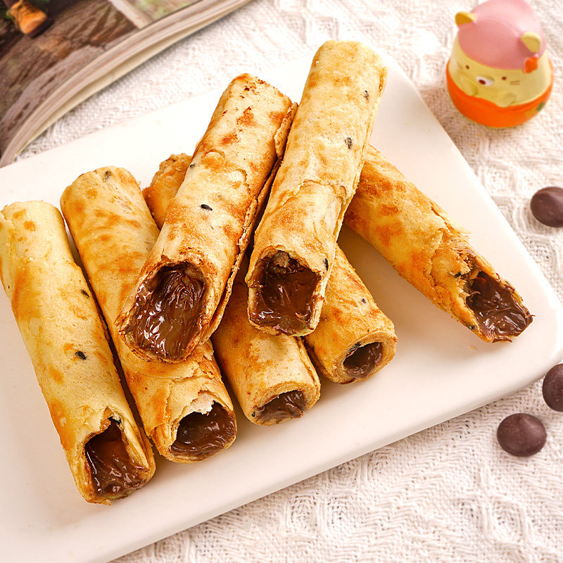 巫小榛果巧克力蛋卷海盐花生夹心酥脆饼干注心蛋卷