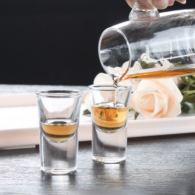 酒杯家用小号创意白酒酒器小酒套装装玻璃一口酒杯