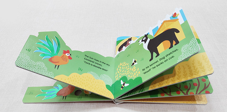 英文原版 onto the farm 农场动物 异形纸板书 韵文押韵图画故事书-mc