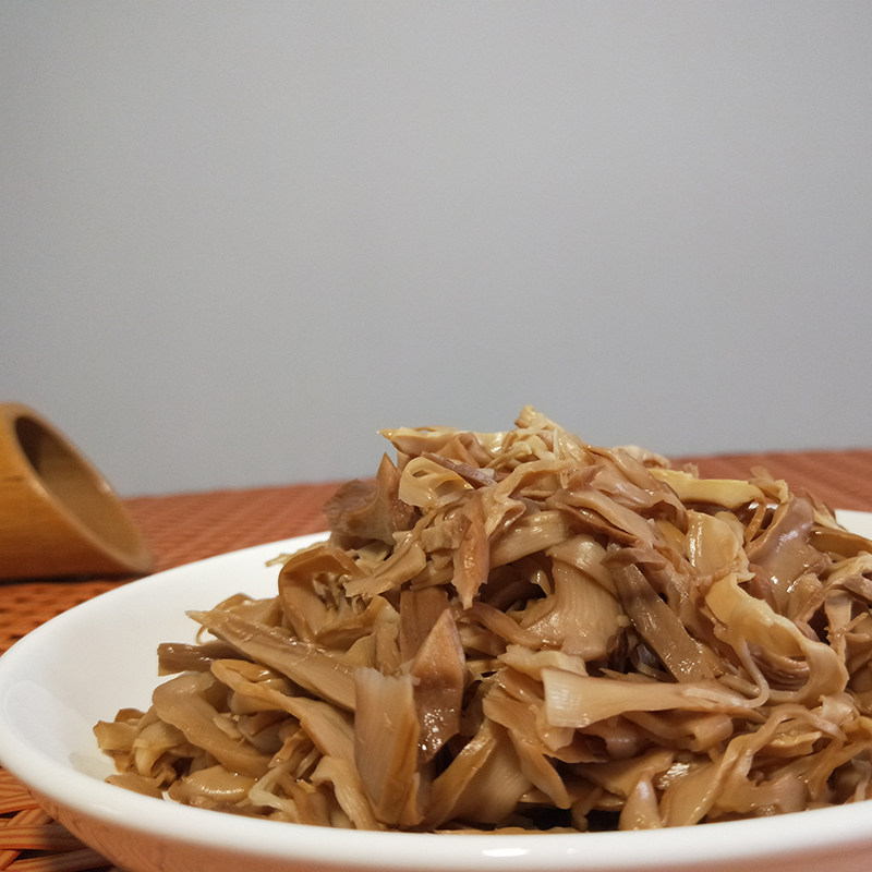 桃江竹笋油焖烟笋新鲜湿春笋子尖丝烟熏袋装笋类制品