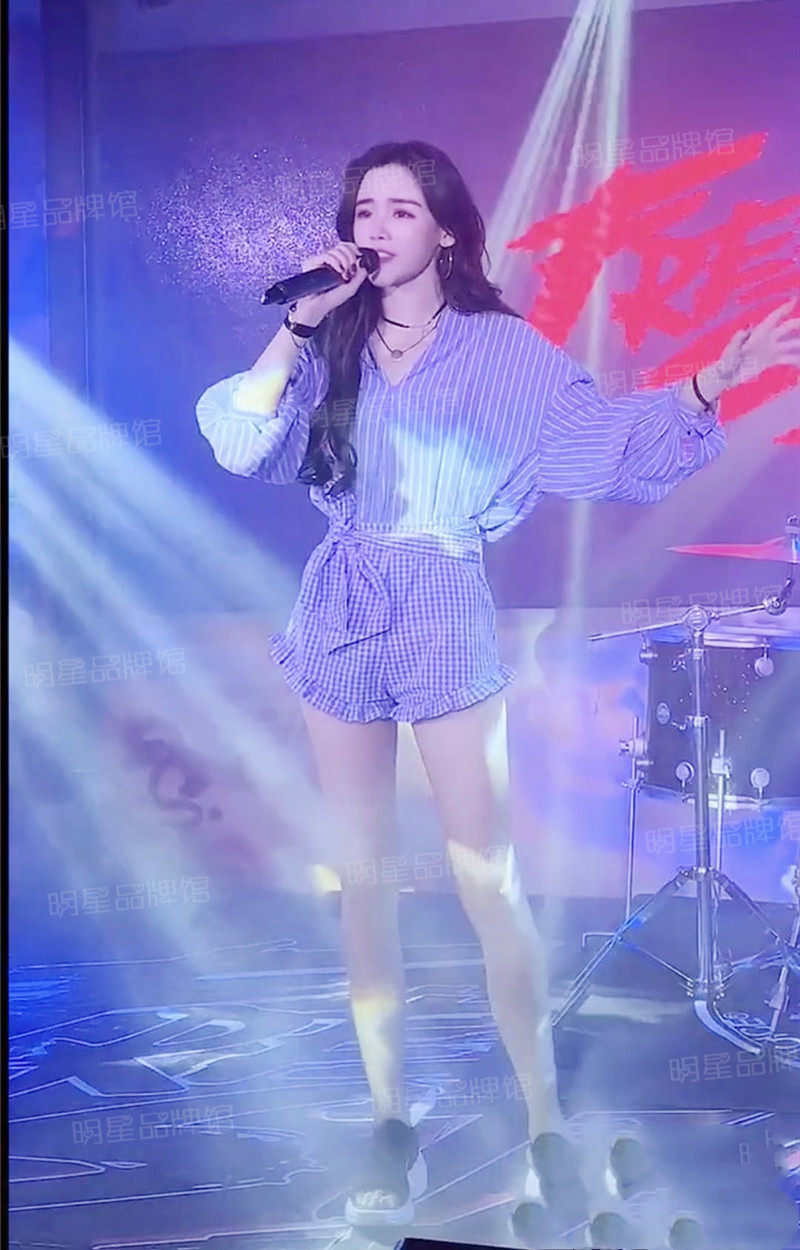 2019新夏女装抖音戴羽彤同款蓝色条纹衬衫格子时尚套装