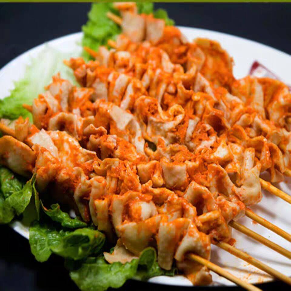 鸡皮20串香辣弯弯脆皮腌制油炸小吃烧烤食材鸡肉丸