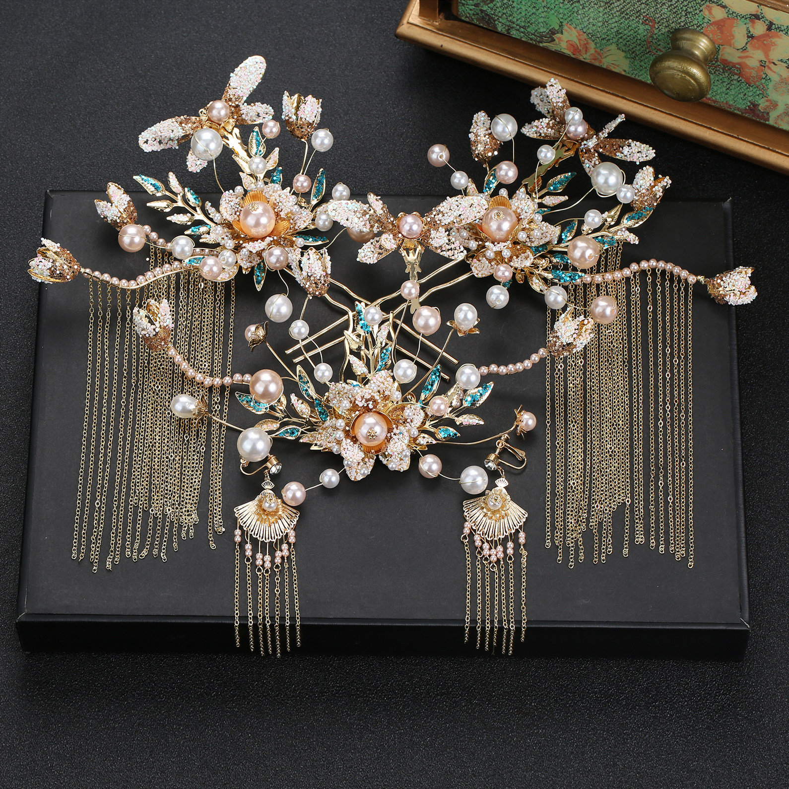 2020新款秀禾头饰中式婚礼金色流苏步摇凤冠发饰