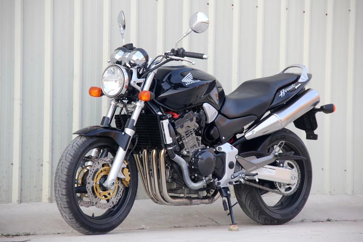 进口本田cb400摩托车街车250小黄蜂跑车大排量公路赛复古四缸跑车