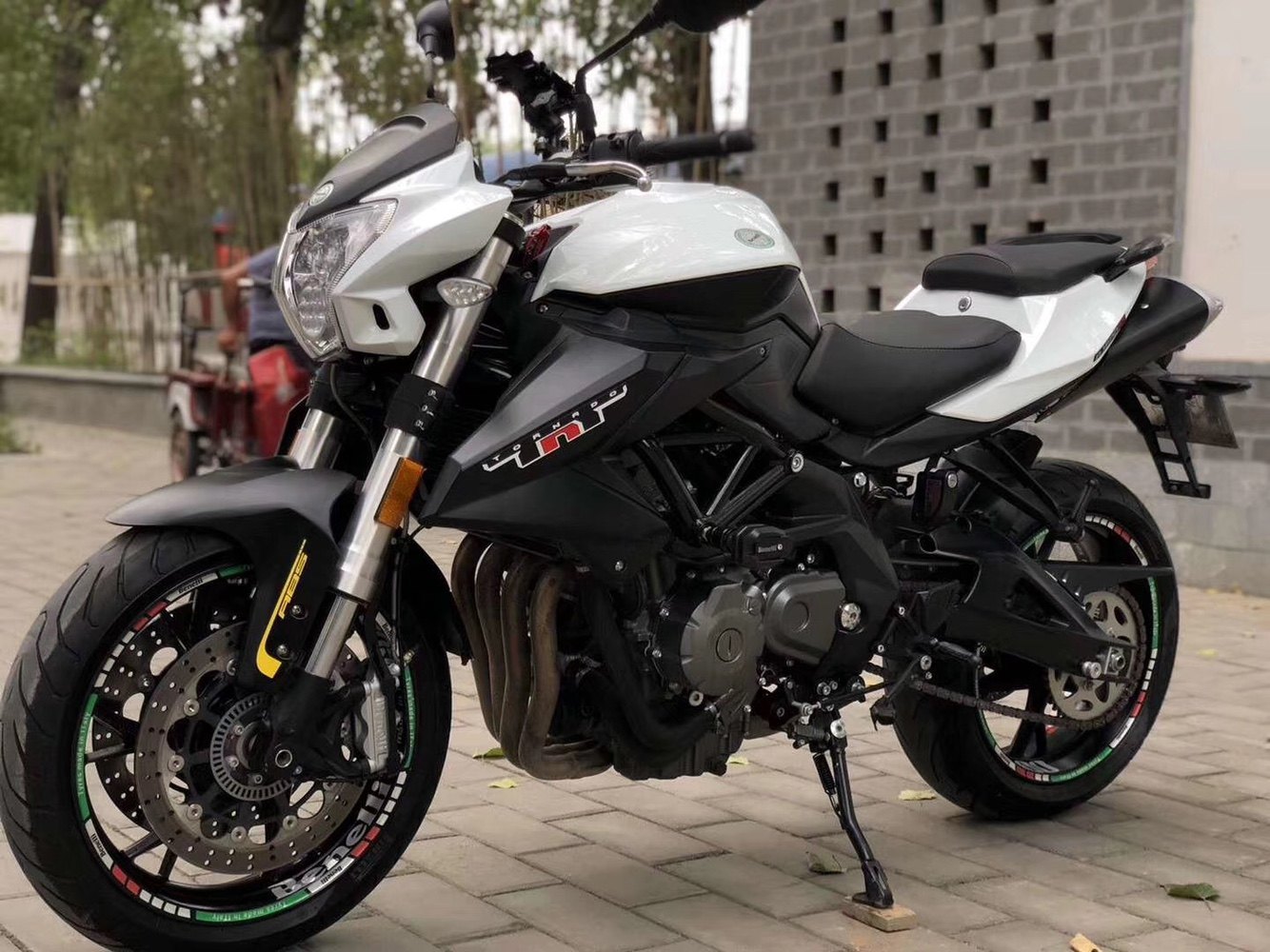 二手原装进口贝纳利黄龙tnt600cc电喷跑车摩托车旅行机车摩托车整车