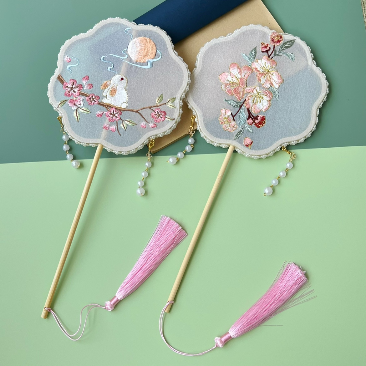 八瓣汉服道具拍照扇子舞蹈古风团扇长柄款圆扇工艺扇