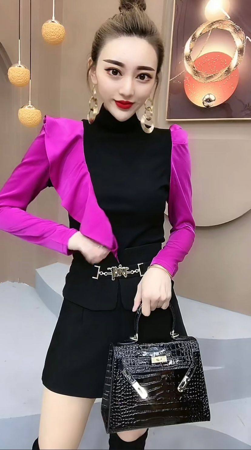 赫本抖音网红爆款上衣2021年秋冬季新款时尚洋气t恤