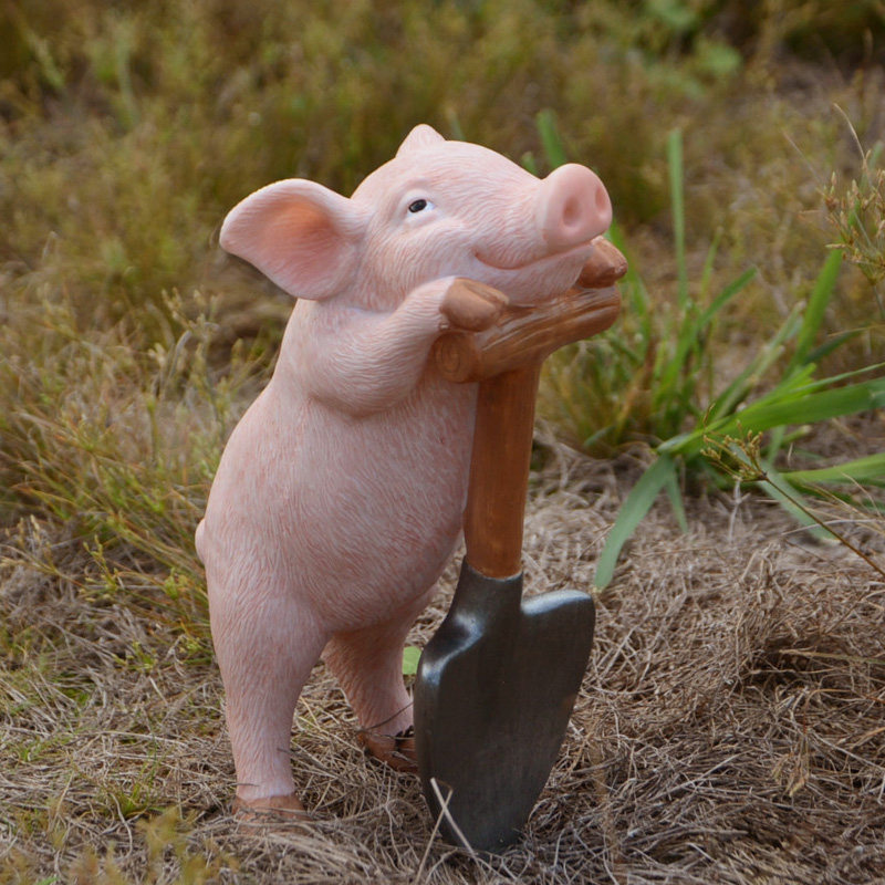 可爱猪摆件铲子奋斗励志生肖公仔办公办公桌桌面摆件