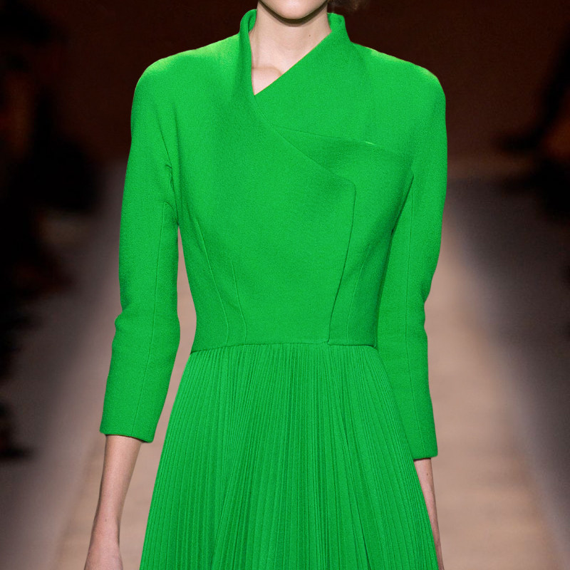 高级气质百褶连衣裙小众复古绿色长裙今年流行连衣裙