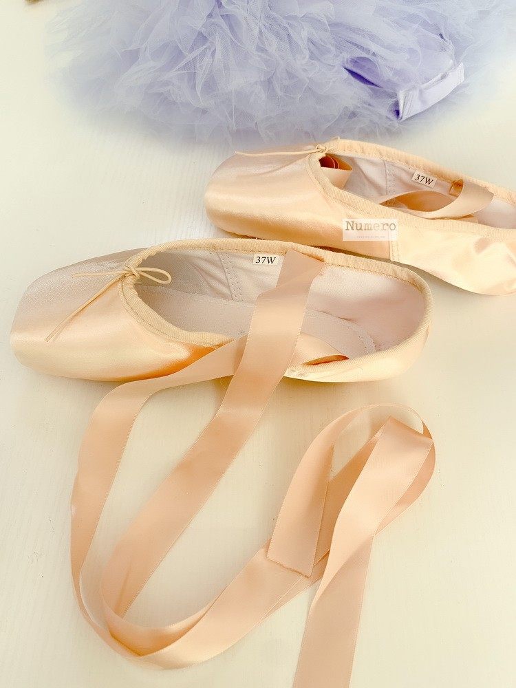 芭蕾芭蕾舞舞鞋绑带复古甜美专业足尖女童成人芭蕾舞鞋