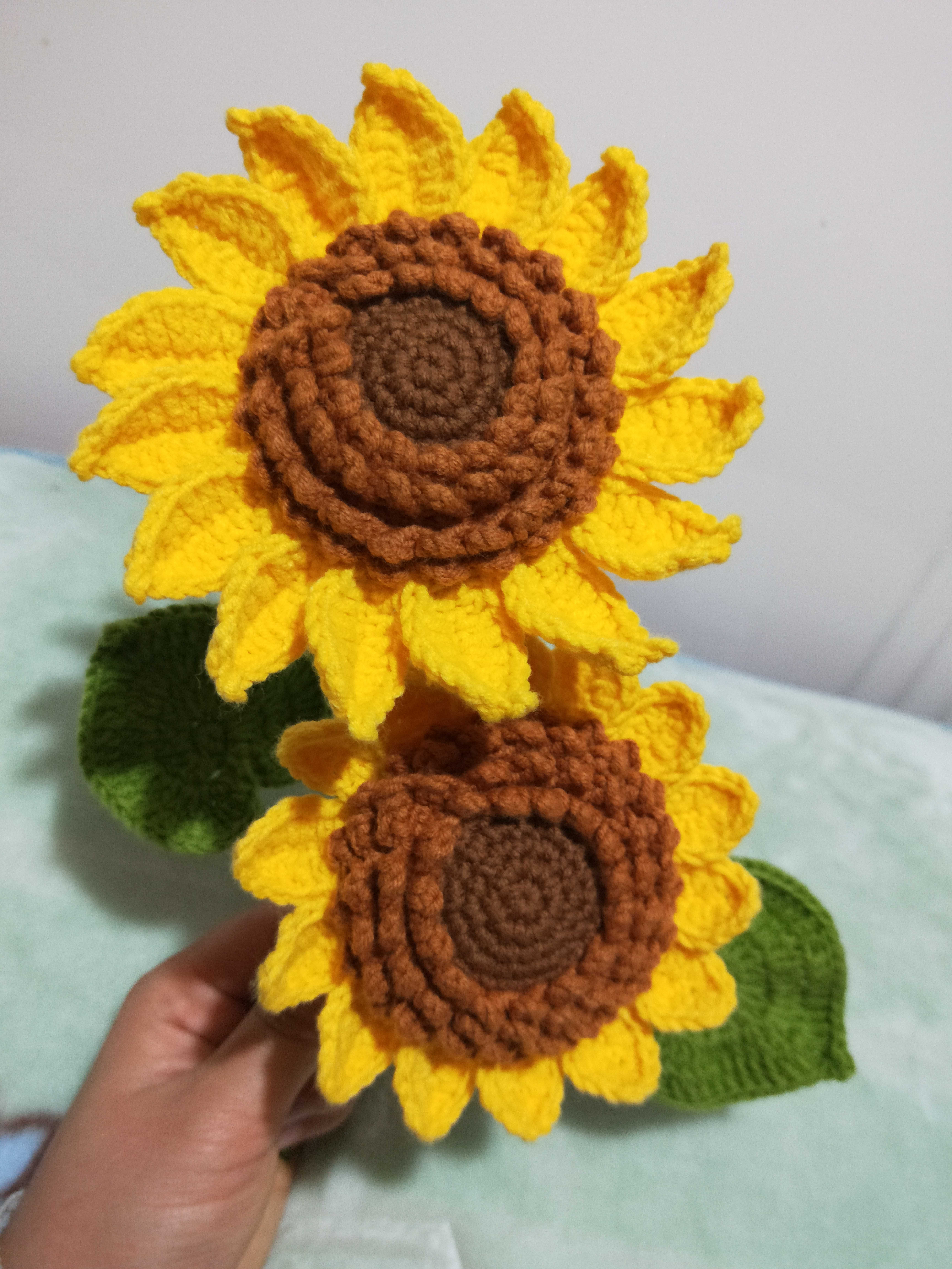 鱼潇灵创空间手工钩针编织向日葵花束成品定制毛线