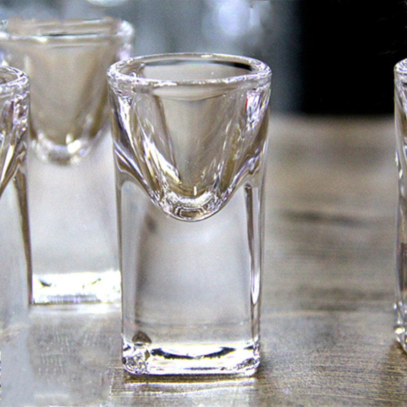 酒杯白洒杯方型白酒小白玻璃水晶四方方底厚底白酒杯