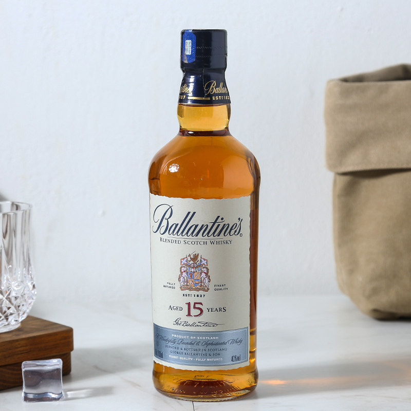ballantines/百龄坛15年苏格兰威士忌英国进口浪漫礼物700ml
