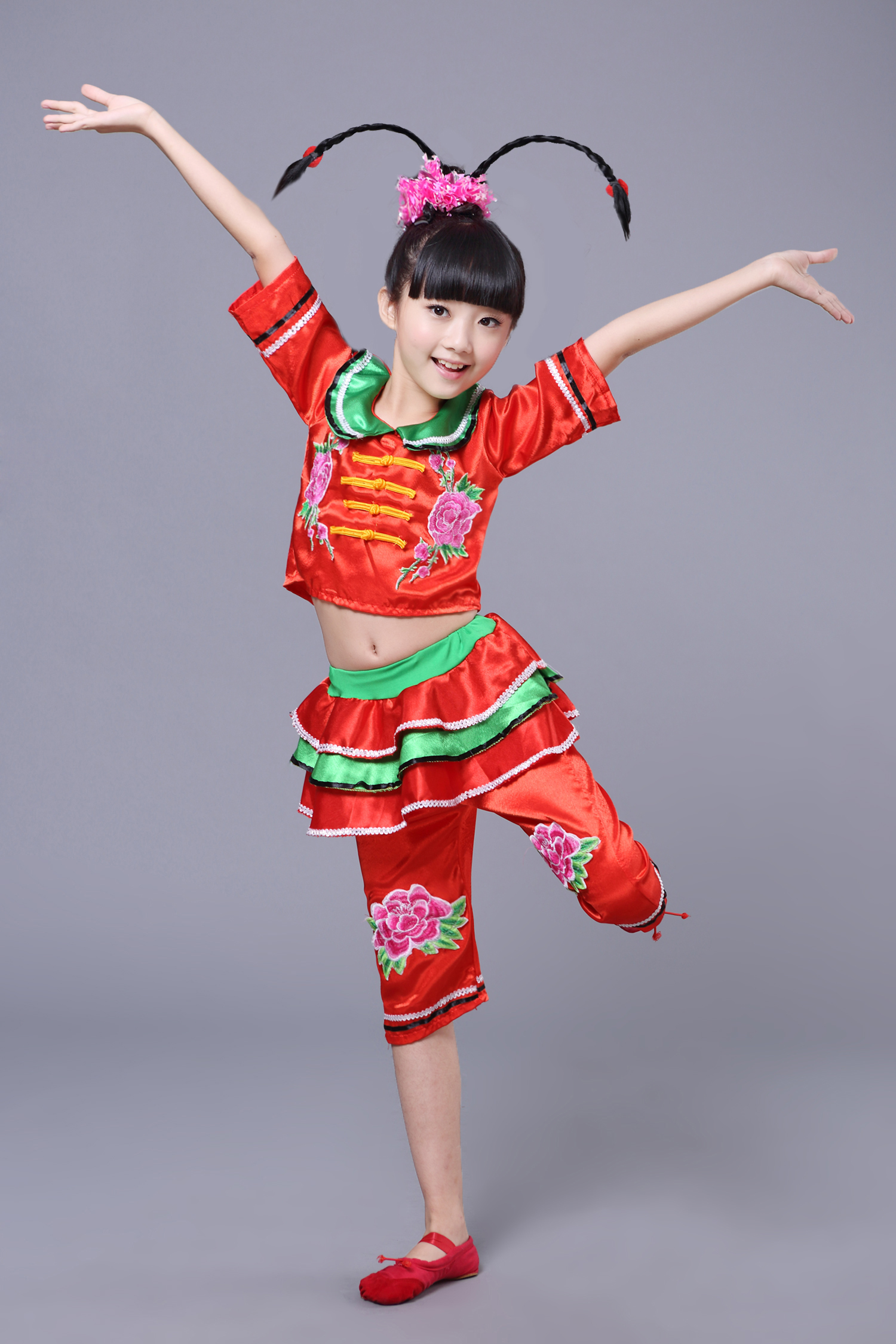 儿童秧歌服演出服小辫子甩三甩民族表演服中国娃娃舞蹈服套装包邮