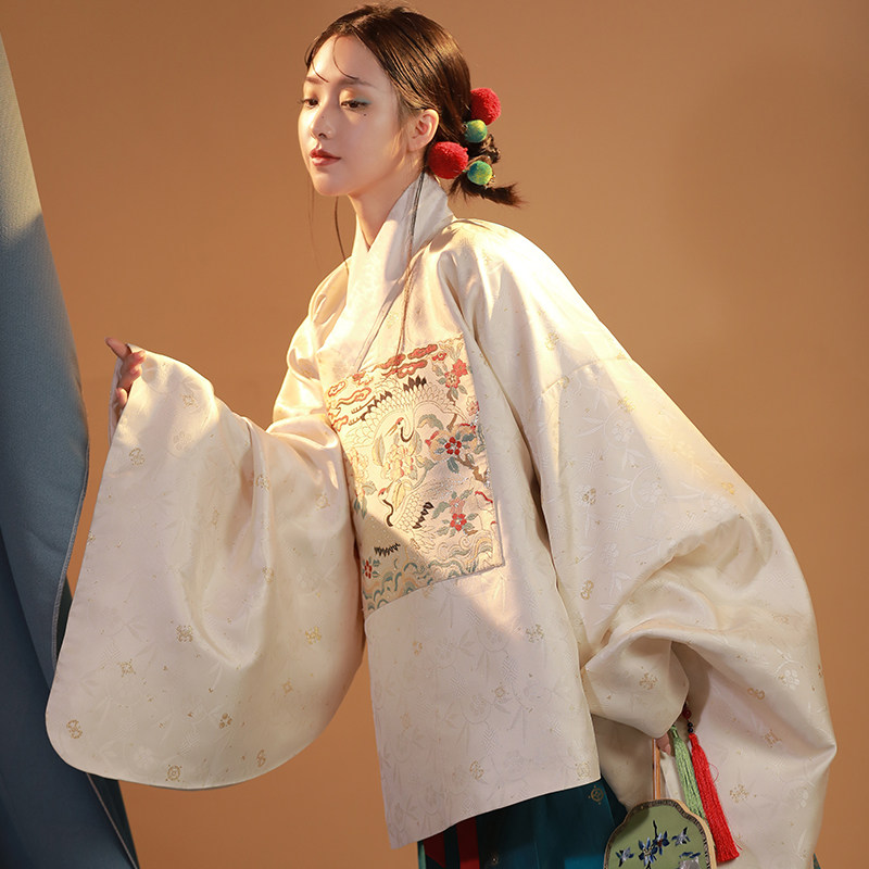 重回汉唐小亭风原创明制汉服女秋冬季直领大襟袄马汉服