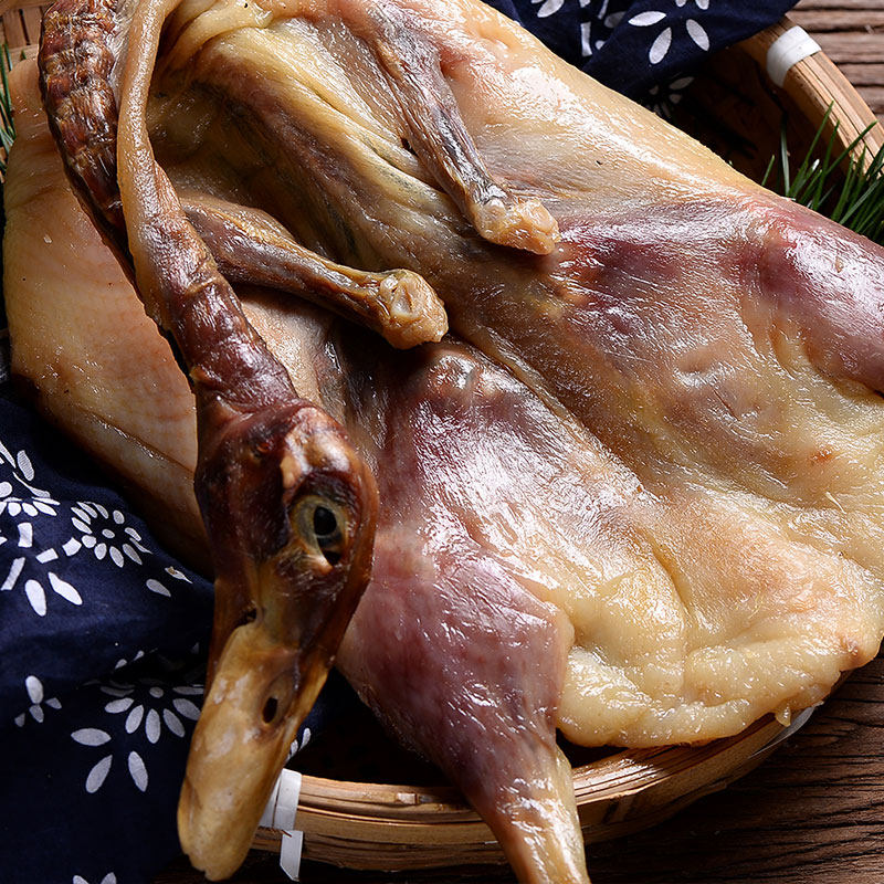 湖北土特产正宗农家自制风干板鸭鸭子腊鸭鸭肉腌肉