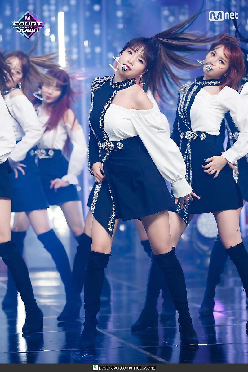 izone同款韩国女团打歌服爵士舞蹈表演出服跳舞台衣套装韩版jazz