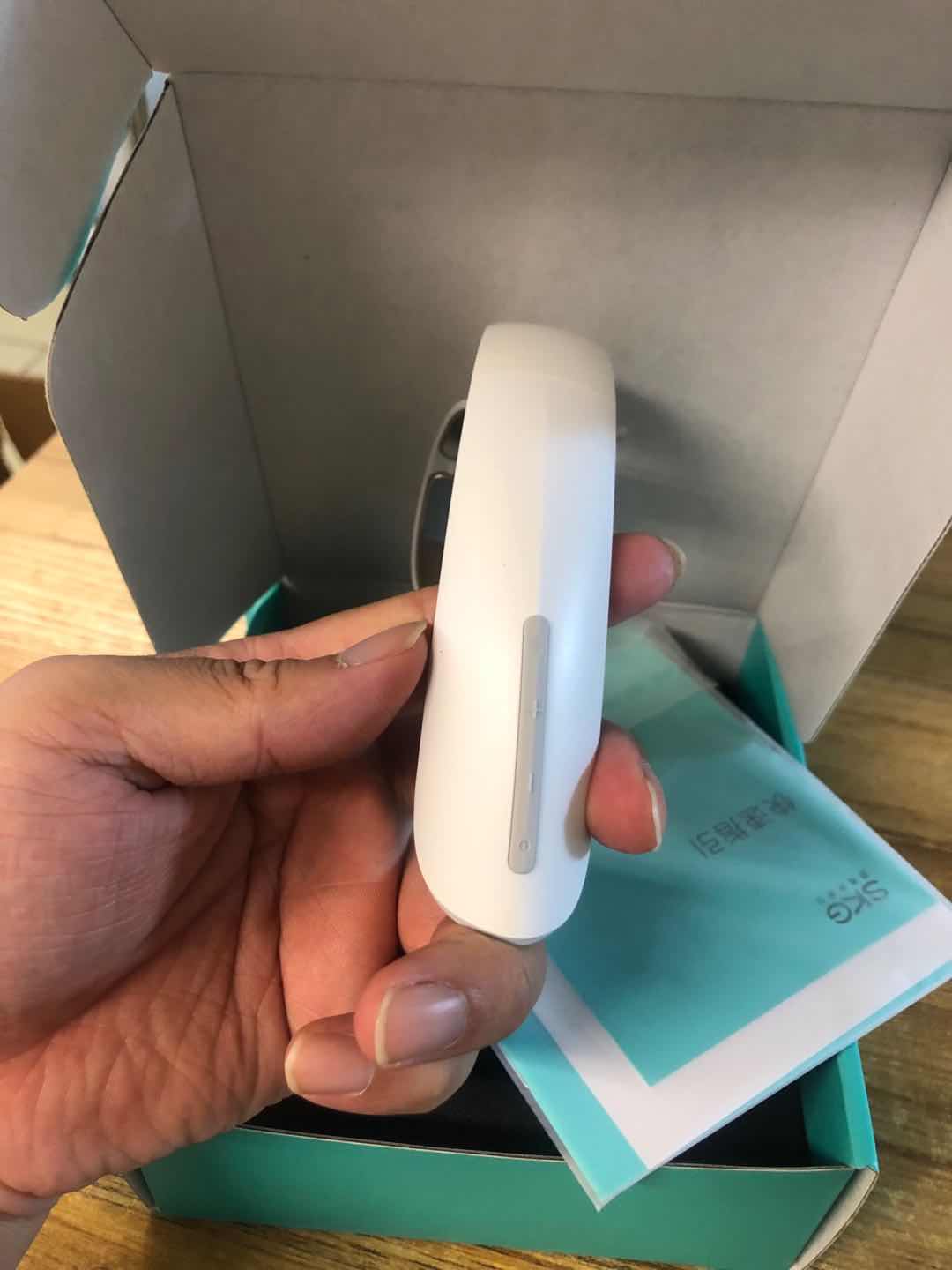 skg颈椎按摩器k4颈部热敷脖子护颈颈椎