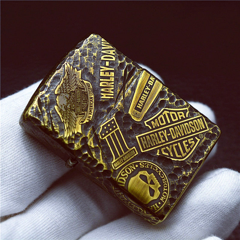 zippo煤油打火机正版纯铜盔甲手雕哈雷十一一章zippo