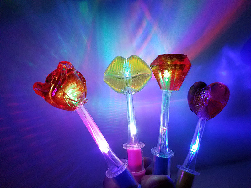 全新升级七彩led双灯发光棒棒糖夜场酒吧ktv闪光发亮糖果50支包邮