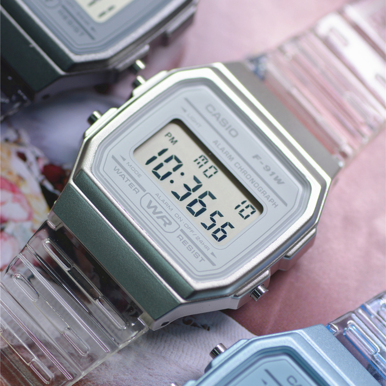 卡西欧casio新款透明表带果冻色复古小方块学生经典电子手表f91ws