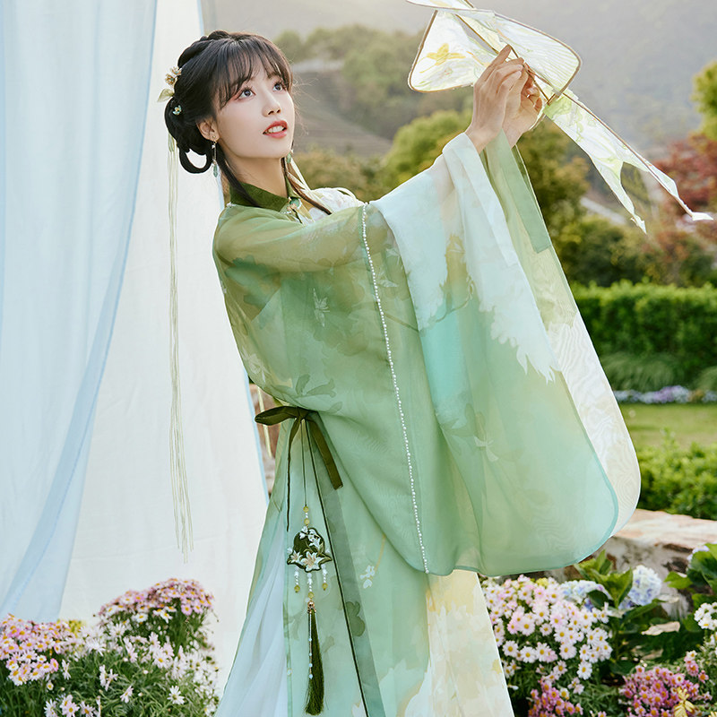 十三余联名明制马面裙襟衫立领银临小豆腐草豆蔻汉服