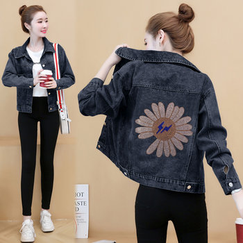 2024 ພາກຮຽນ spring ແລະດູໃບໄມ້ລົ່ນແບບເກົາຫຼີ Loose ຂະຫນາດໃຫຍ່ Denim Jacket ແມ່ຍິງ Versatile Black Denim Jacket Short Jacket Top