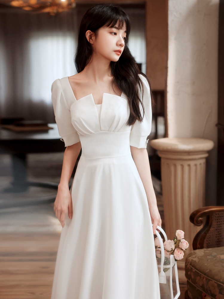 白色晚礼服平时可穿高端轻奢小众领证登记订婚礼服