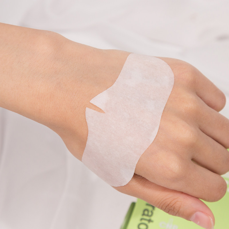 一只波克比 cnp希恩派溶解式去黑头鼻贴黑头导出液收缩毛孔温和