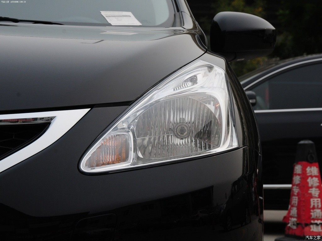 新骐达骐达适用于1115款前大灯总成前车车灯照明灯全新大灯总成