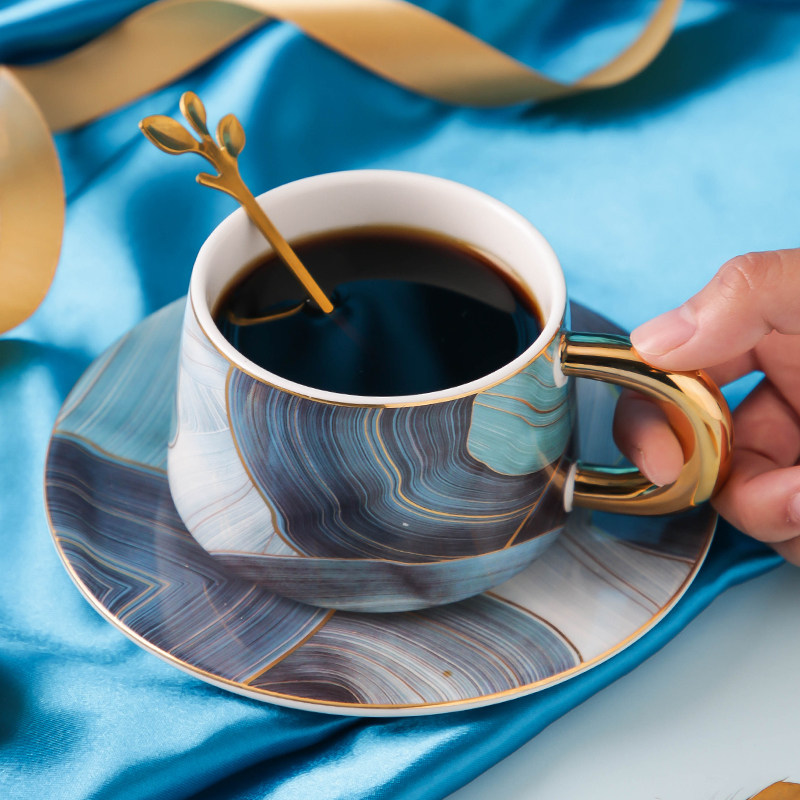 陶瓷咖啡杯欧式奢华带盖勺杯碟套装小精致马克北欧咖啡杯