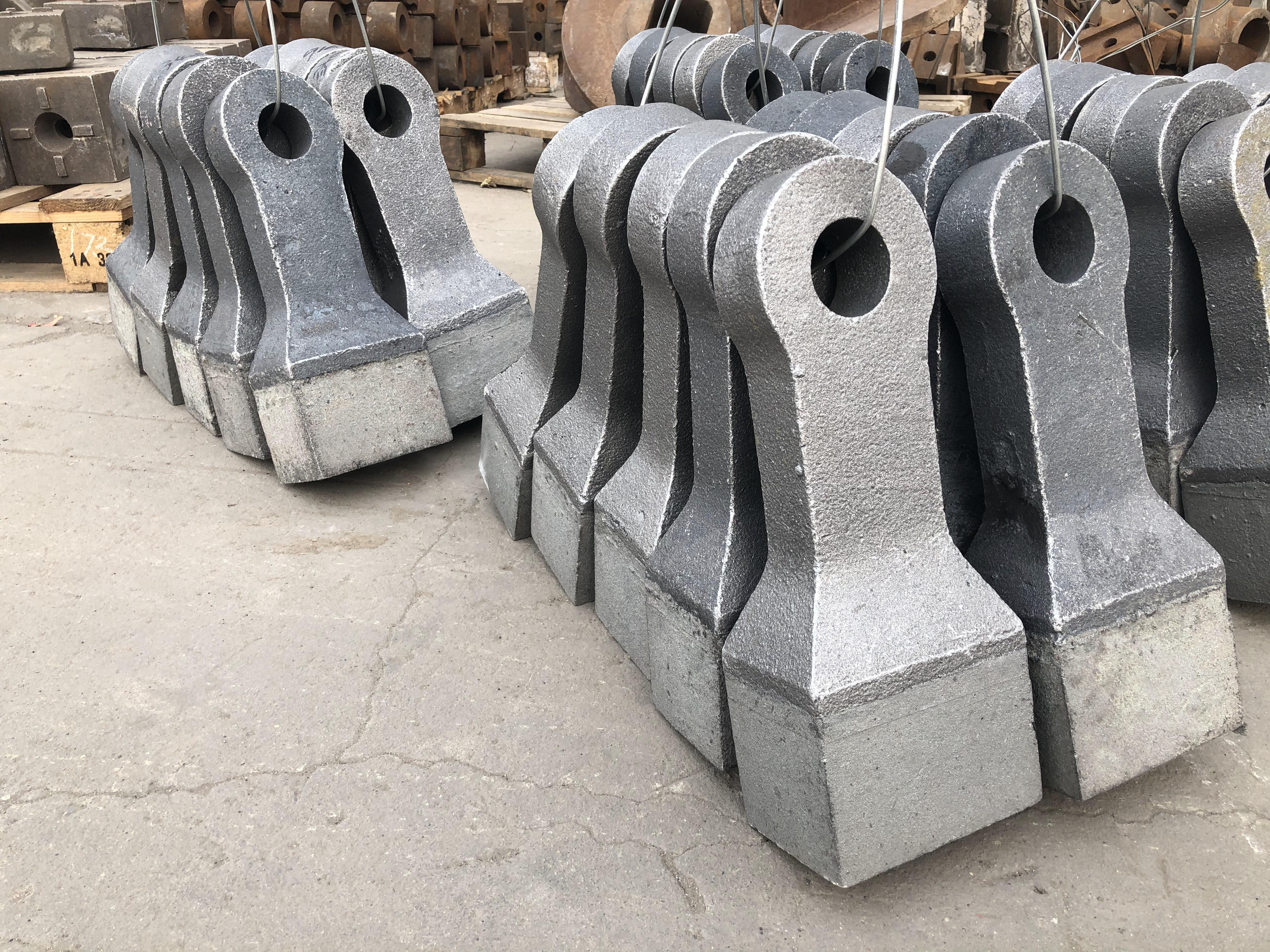 制砂机破鹅卵石耐磨锤头 锤式破碎机高铬合金甩锤 碎石机榔头 - 腾荣