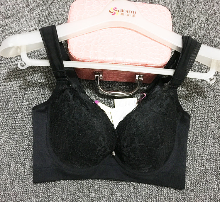 紫秀夏新品蕾丝性感女内衣 3/4中厚模杯 上薄下厚款文胸 z137