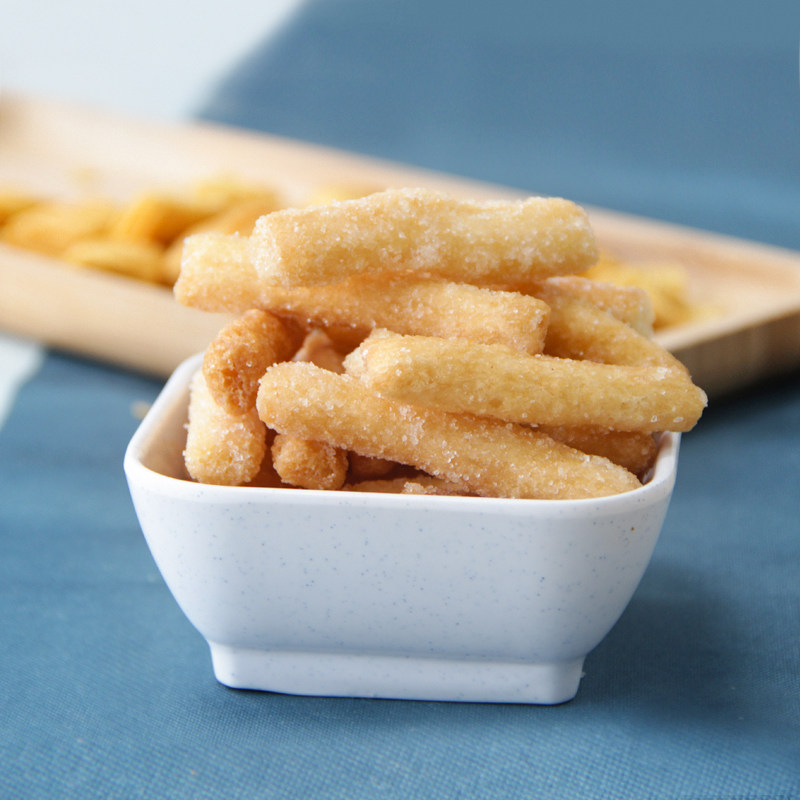 桶装240克零食馋嘴咪果条雪花糕点传统传统糕点