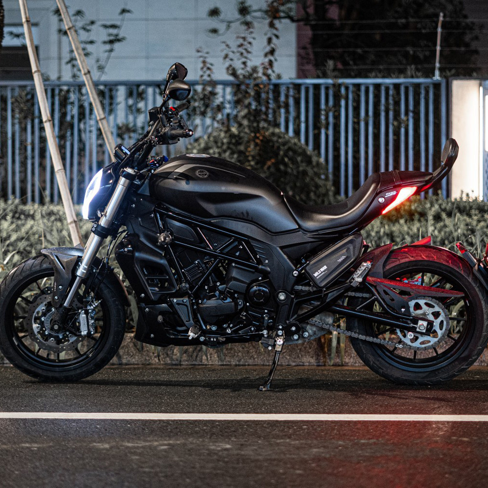 贝纳利502c黄龙边包改装侧边挂包硬壳三角摩托车自行车包