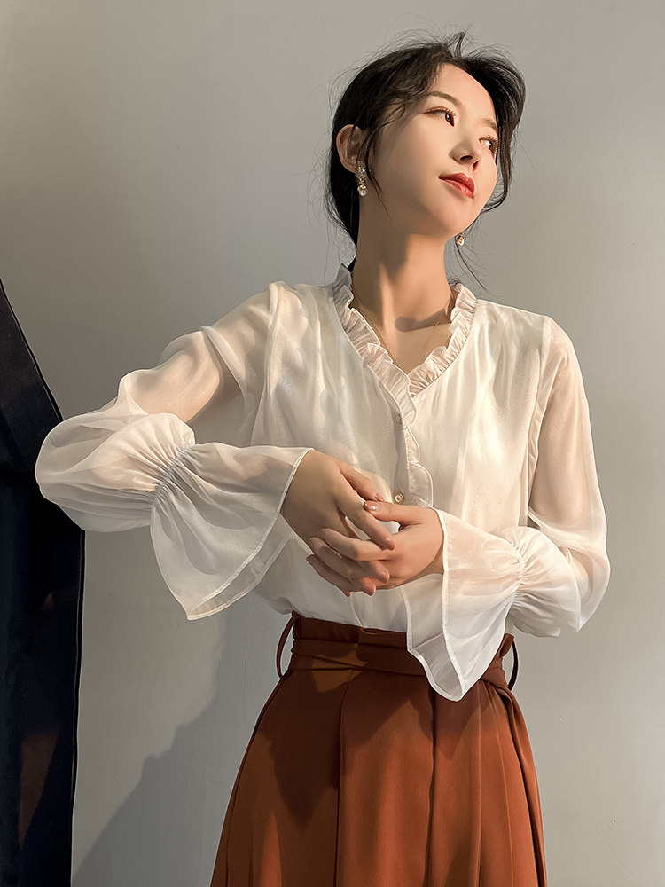 雪纺上衣仙女长袖显瘦花边衬衫喇叭超仙小众衬衫