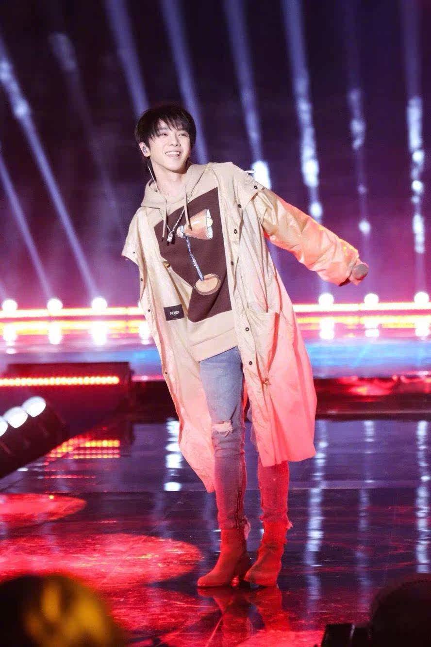 华晨晨宇同款风衣2019秋装新款随性宽松廓形风衣