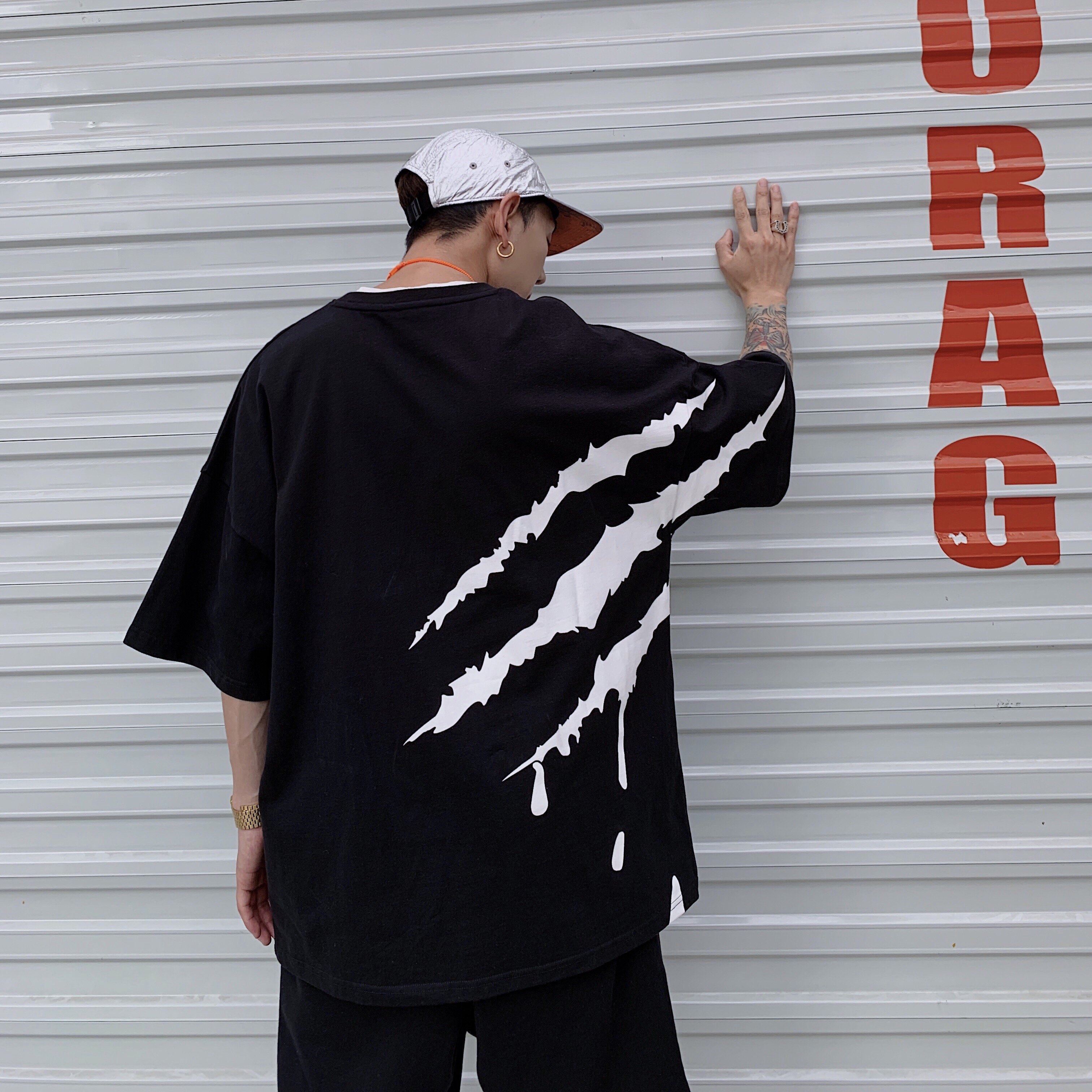 wjm潮社suamoment血爪抓痕侧边logo短袖男女情侣t恤