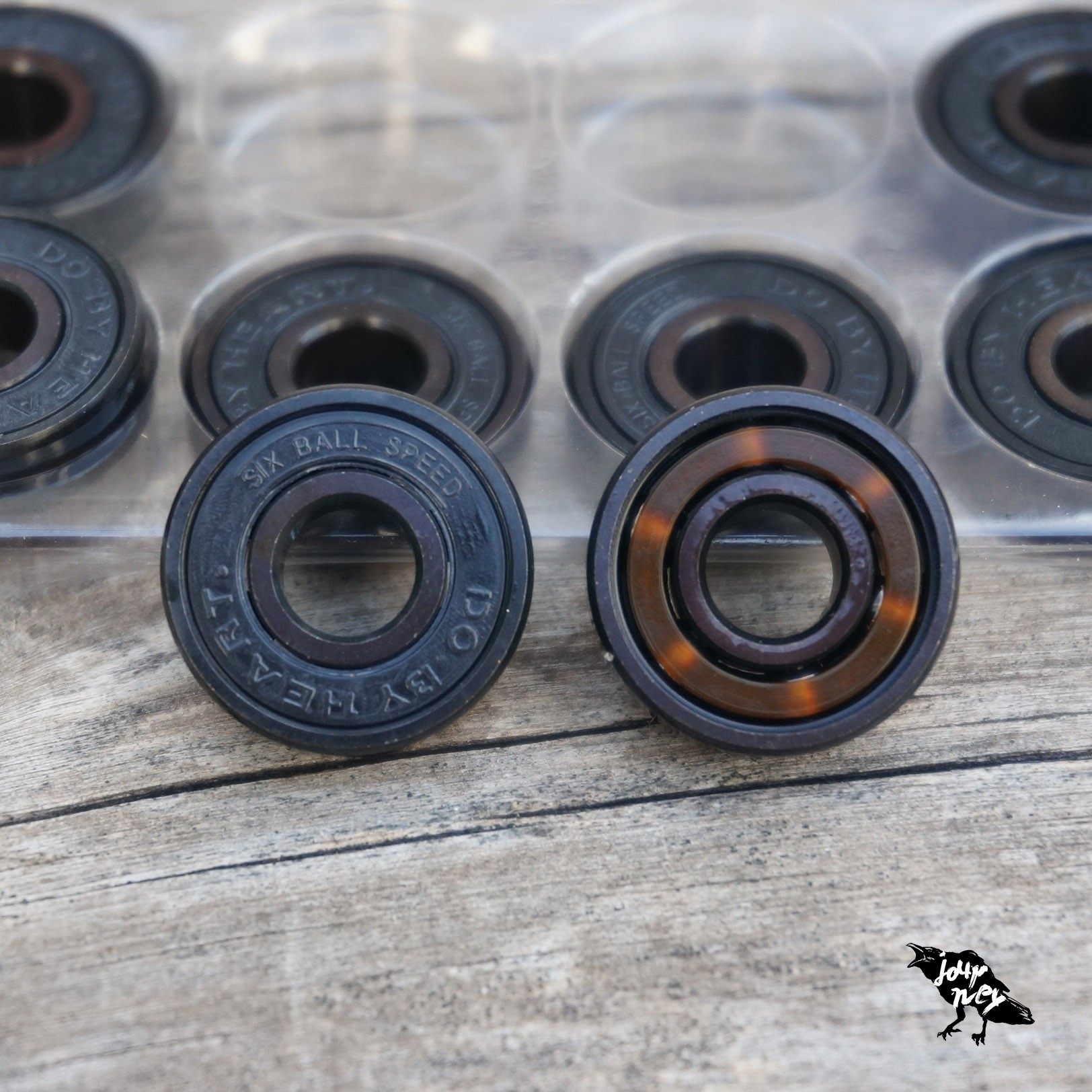 dbh滑板轴承专业高速六珠轴双翘短板刷街小鱼轴承