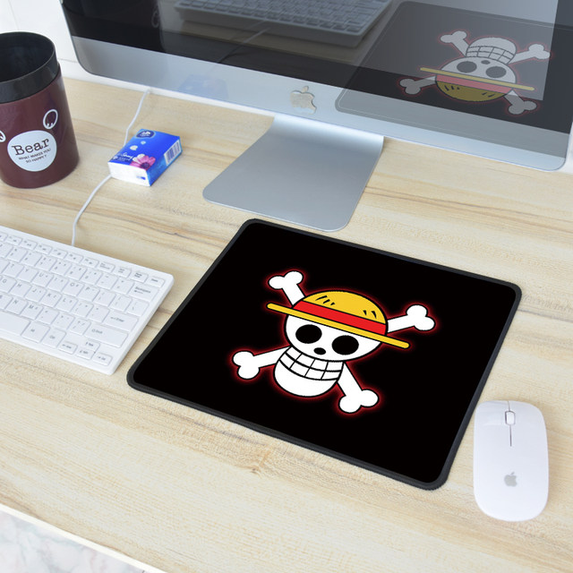 Mouse pad mouse pad cartoon pirates trumpet hero league in Warcraft game Naruto creative table mat Mouse pad mouse pad cartoon pirates trumpet hero league in Warcraft game Naruto creative table mat