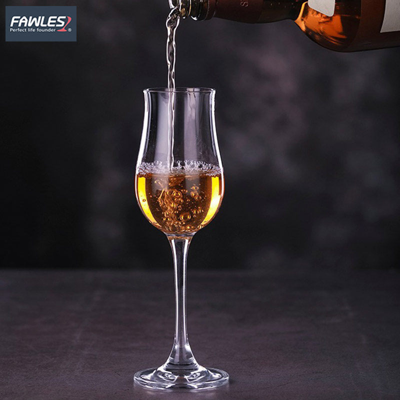 水晶玻璃小号红酒杯闻香杯威士忌郁金香甜酒杯一体成型烈酒杯套装