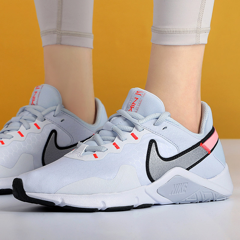 nike耐克运动鞋女鞋2021秋季新款综合训练白色跑步鞋