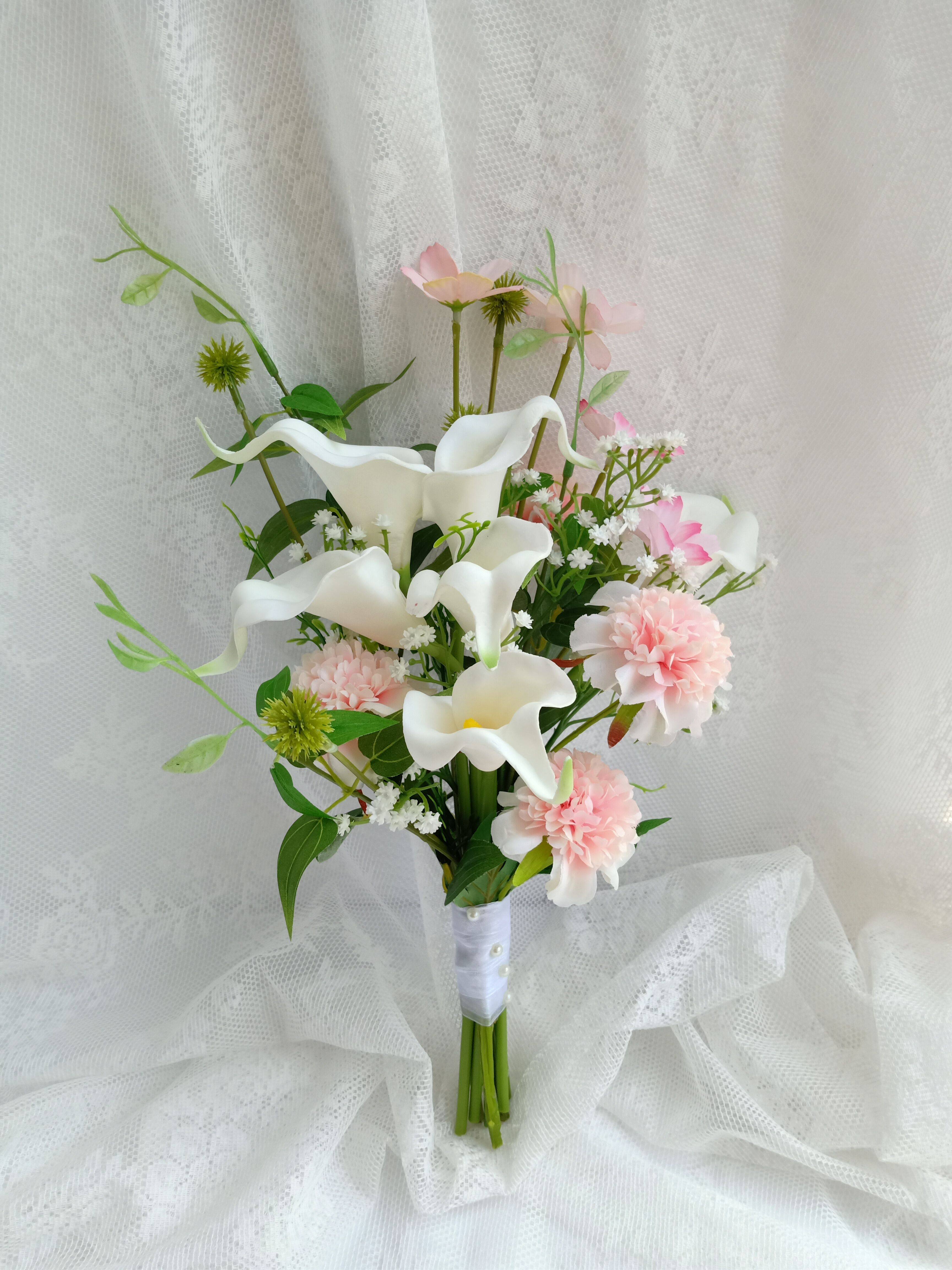 韩式写真韩系手捧花唯美森系旅拍草坪婚礼小清新娘手捧花