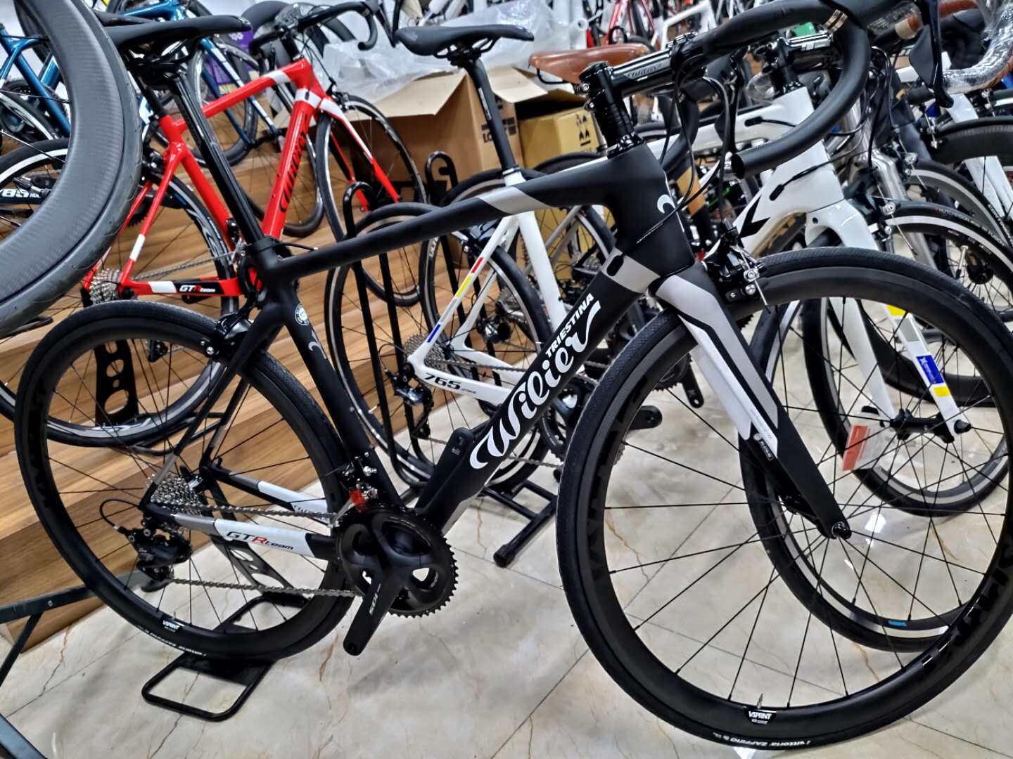 北京实体意大利威廉wiliergtrteam碳纤维公路自行车公路自行车