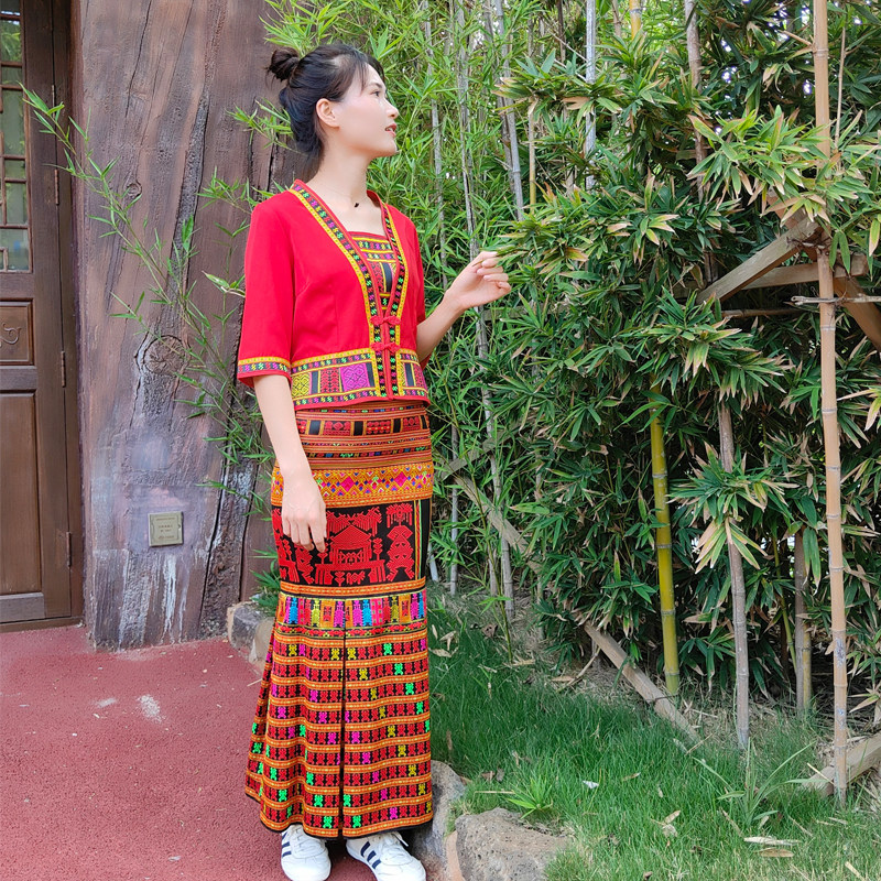 方言海南黎族服装新款长裙套装黎锦服饰哈杞民族服装