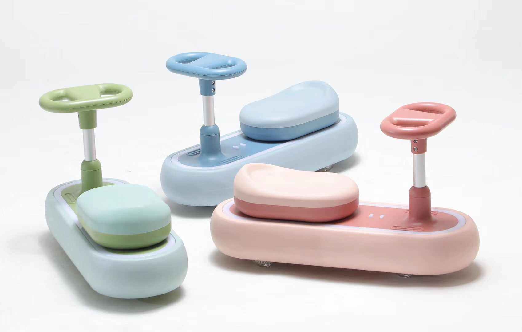 扭扭启童车儿儿童滑行行车音乐灯光宝宝溜溜车扭扭车