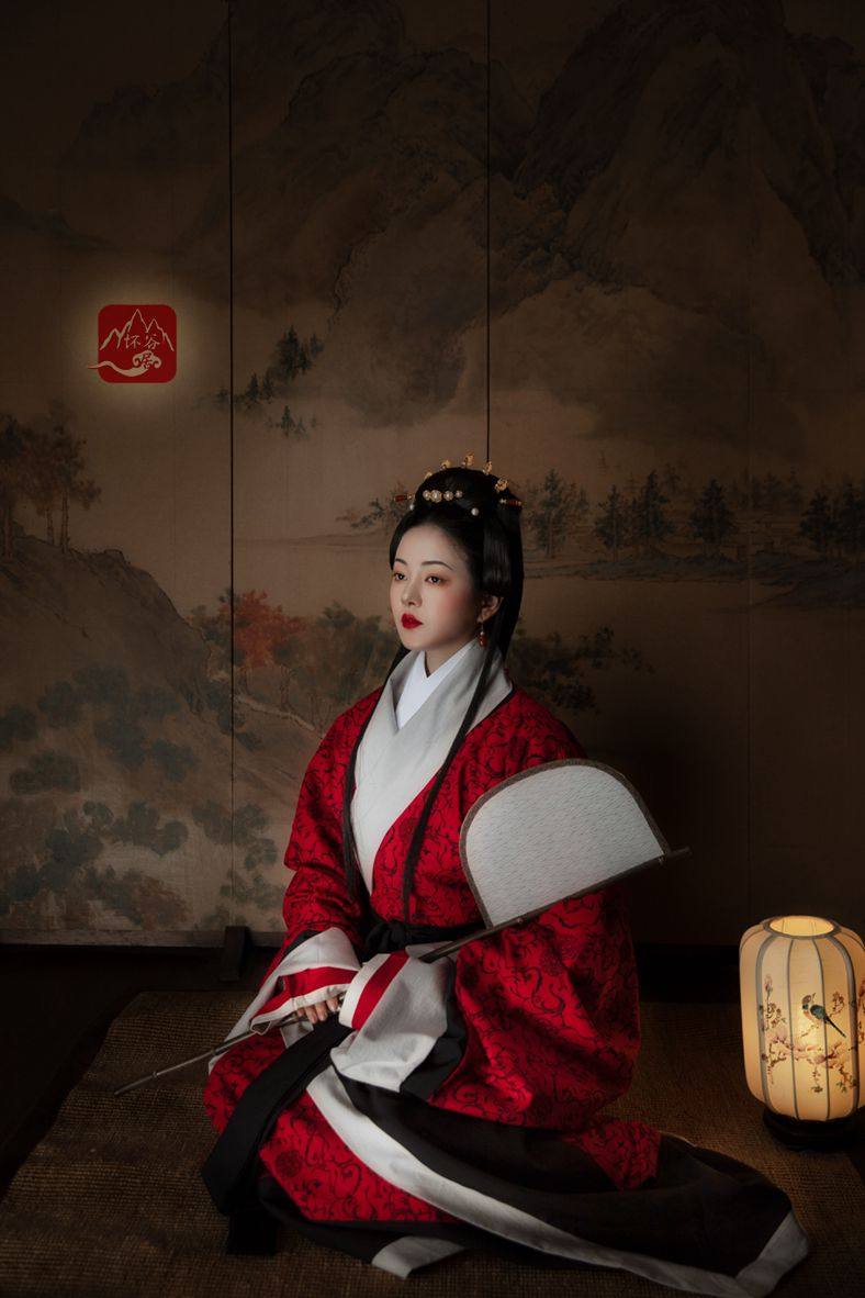 怀谷居汉马王堆曲裾复原女款传统春夏古典民族汉服定制