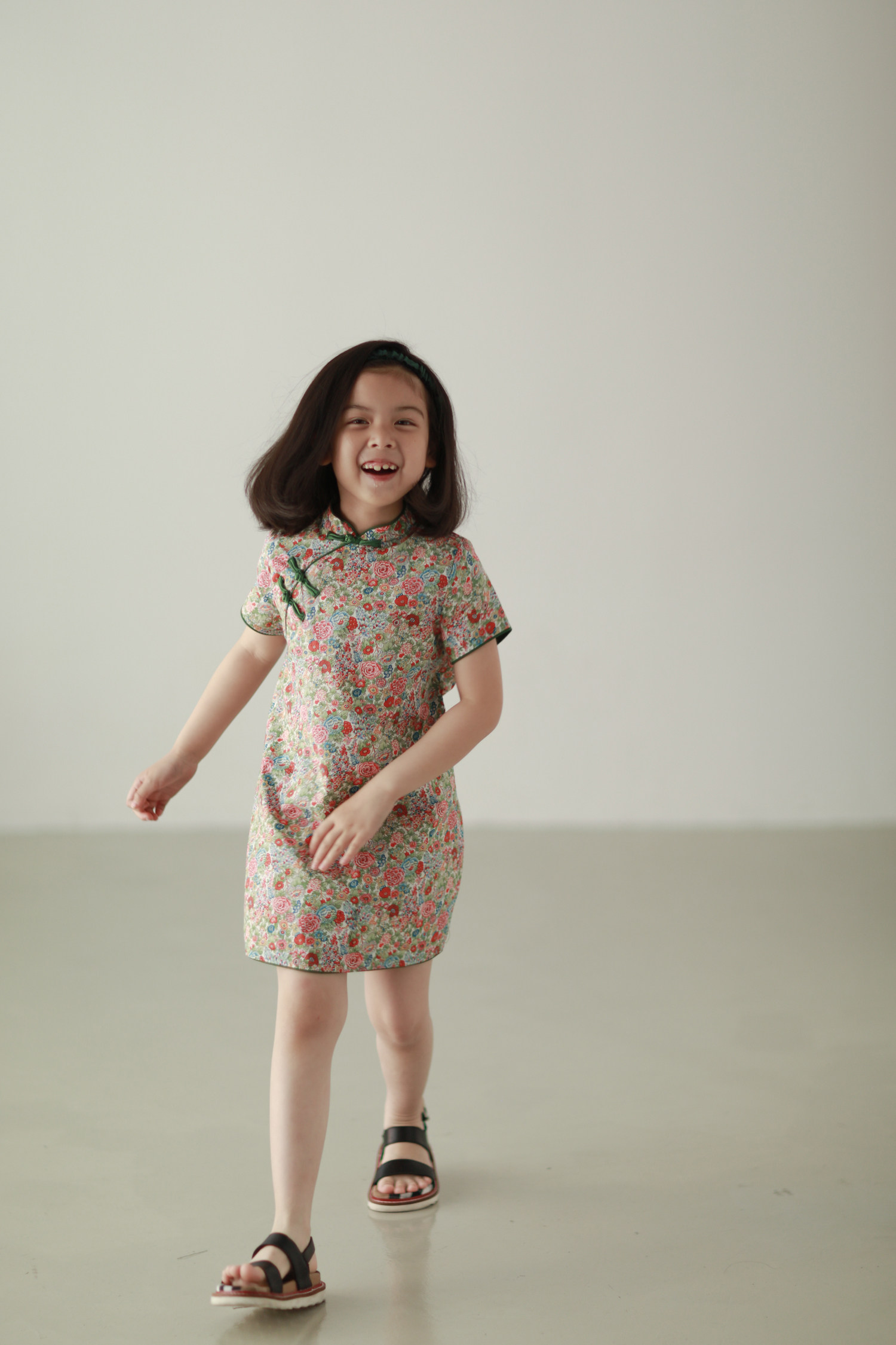 小女孩旗袍儿童春夏唐装宝宝短袖印花汉服纯棉旗袍